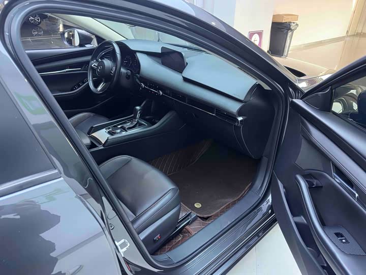 Фото 11 - Mazda 3 (Axela)