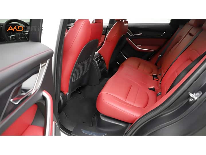 Фото 7 - Jaguar F-Pace