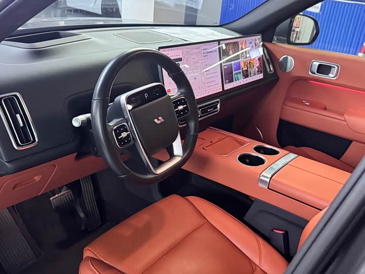 Фото 13 - LiXiang L8