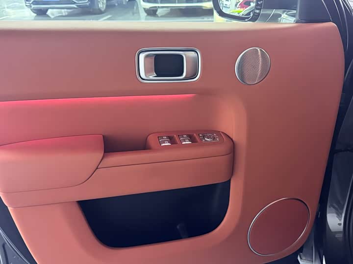 Фото 16 - LiXiang L8