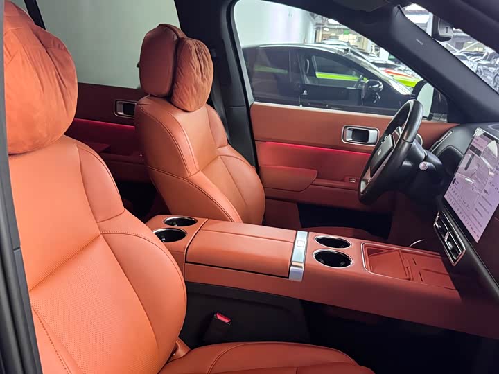 Фото 3 - LiXiang L8