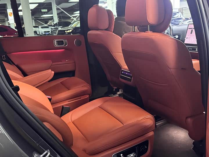 Фото 4 - LiXiang L8