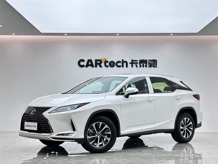 Фото 1 - Lexus RX