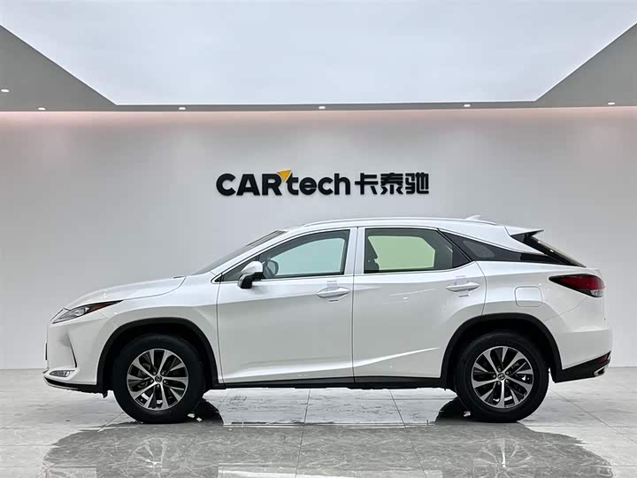 Фото 2 - Lexus RX