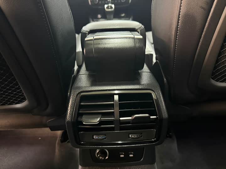 Фото 19 - Audi Q3