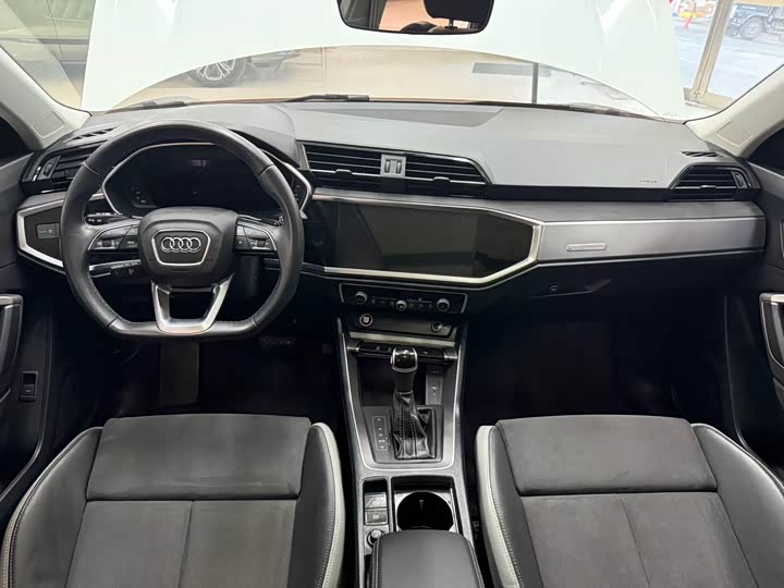 Фото 20 - Audi Q3