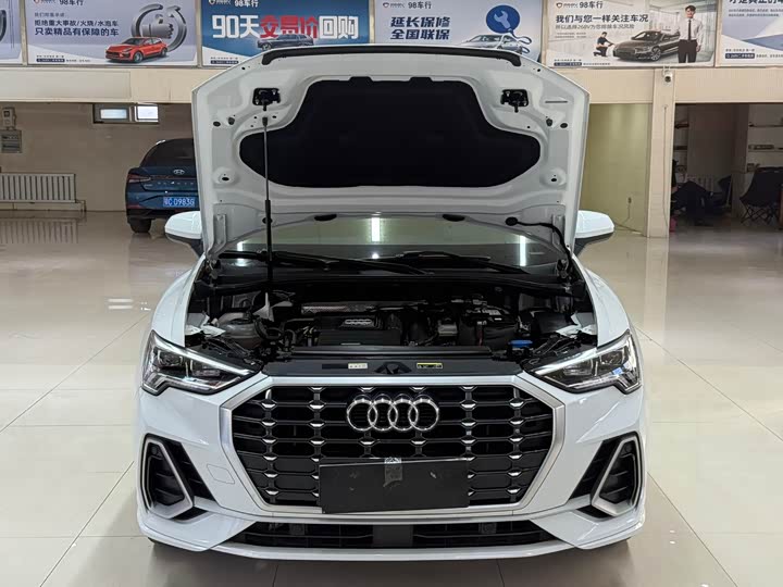 Фото 7 - Audi Q3