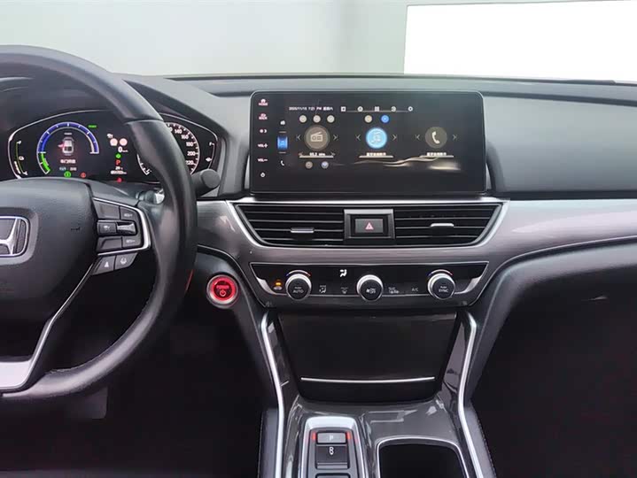 Фото 13 - Honda Accord