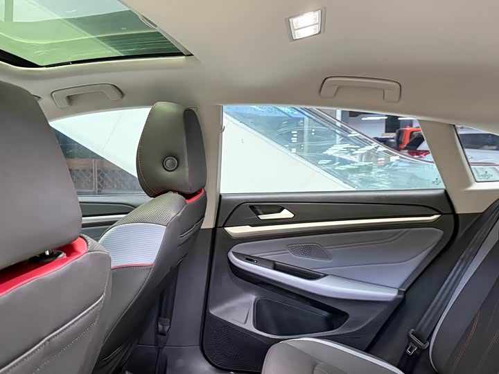 Фото 12 - Volkswagen Lamando L