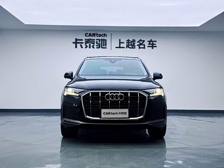 Фото 2 - Audi Q7