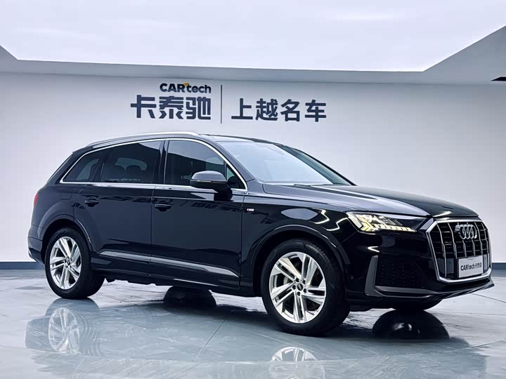 Фото 3 - Audi Q7