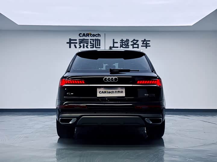 Фото 6 - Audi Q7