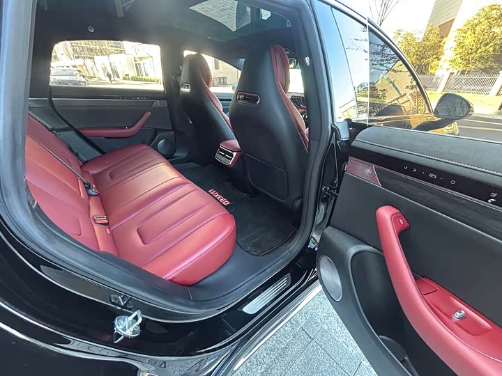 Фото 13 - Luxeed S7