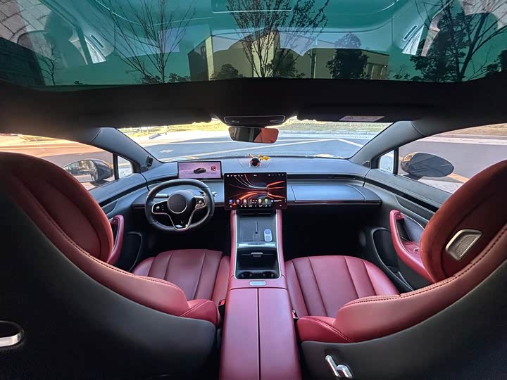 Фото 18 - Luxeed S7