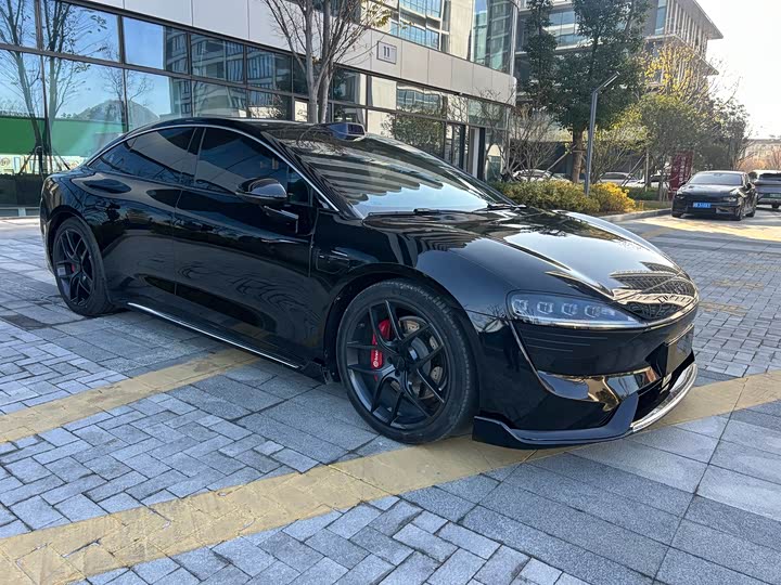 Фото 2 - Luxeed S7