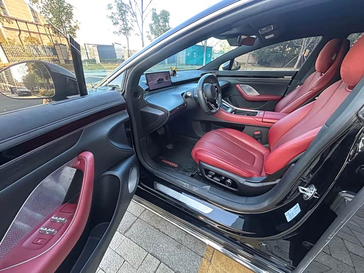 Фото 9 - Luxeed S7