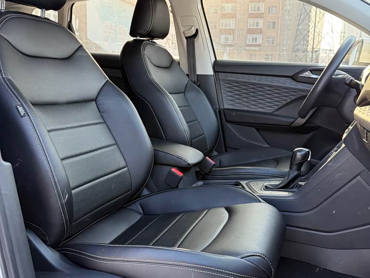 Фото 10 - Volkswagen Tharu