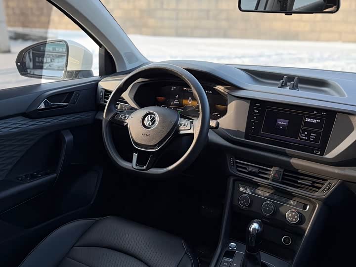 Фото 14 - Volkswagen Tharu