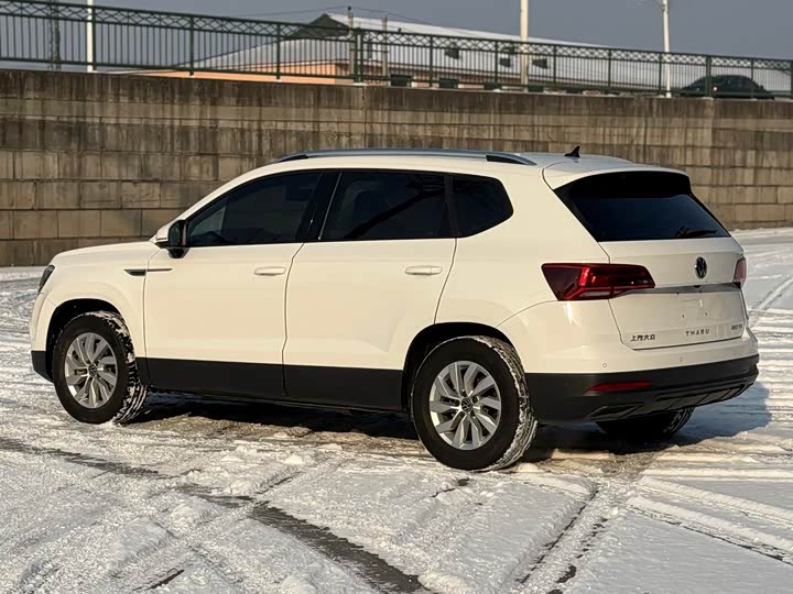 Фото 5 - Volkswagen Tharu