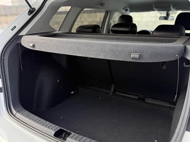 Фото 8 - Volkswagen Tharu