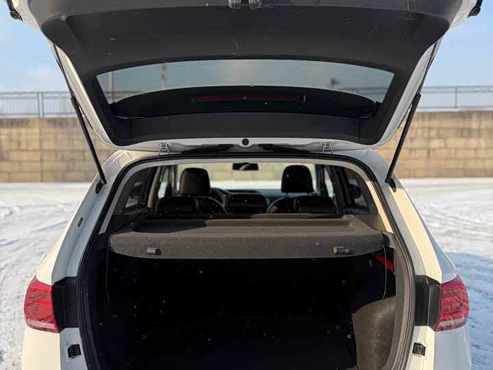 Фото 9 - Volkswagen Tharu