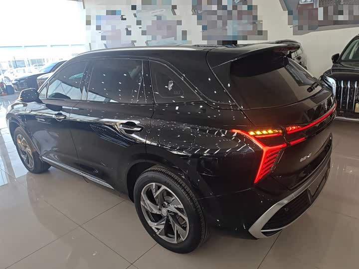 Фото 5 - Hongqi HS3 Hybrid