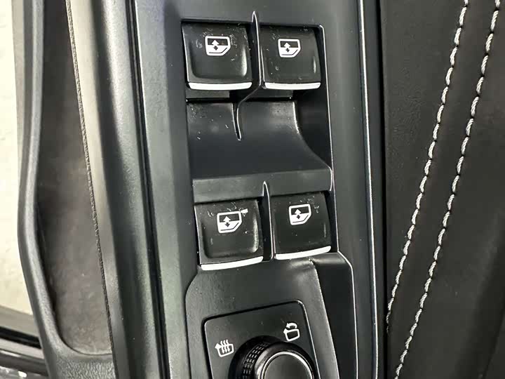 Фото 11 - Volkswagen Golf