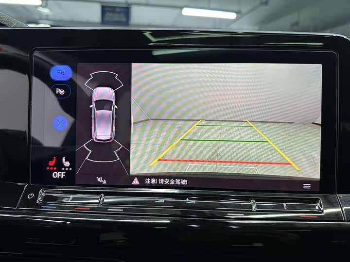 Фото 15 - Volkswagen Golf