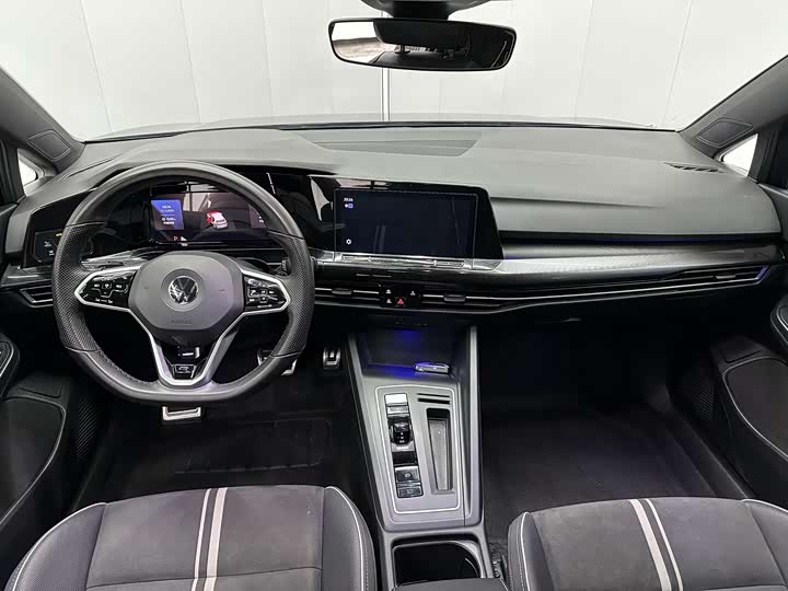 Фото 6 - Volkswagen Golf