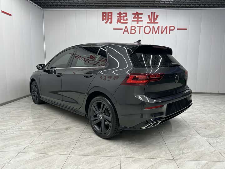 Фото 8 - Volkswagen Golf