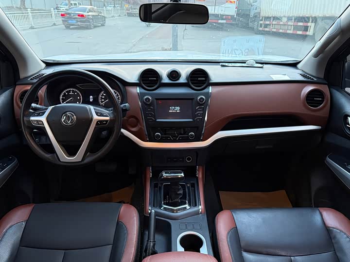 Фото 7 - Dongfeng Rich 6