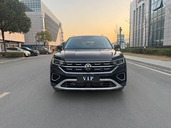 Фото 3 - Volkswagen Tayron