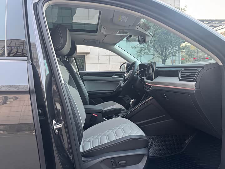 Фото 9 - Volkswagen Tayron