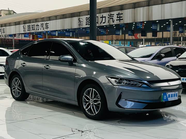 Фото 3 - BYD Qin Plus