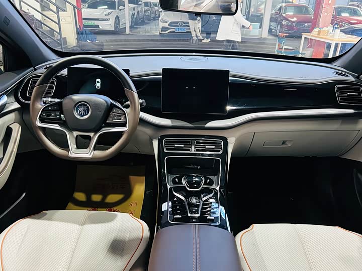 Фото 9 - BYD Qin Plus