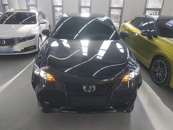 Фото 3 - Toyota Avalon