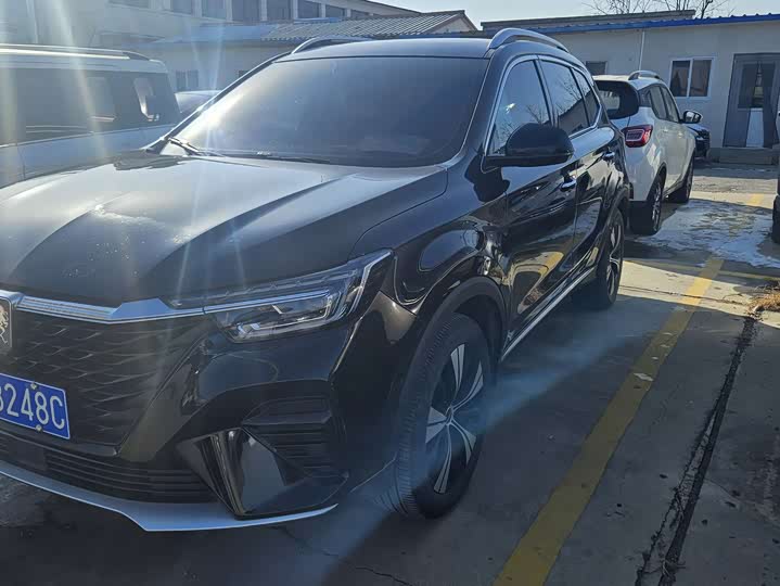 Фото 2 - Roewe RX5