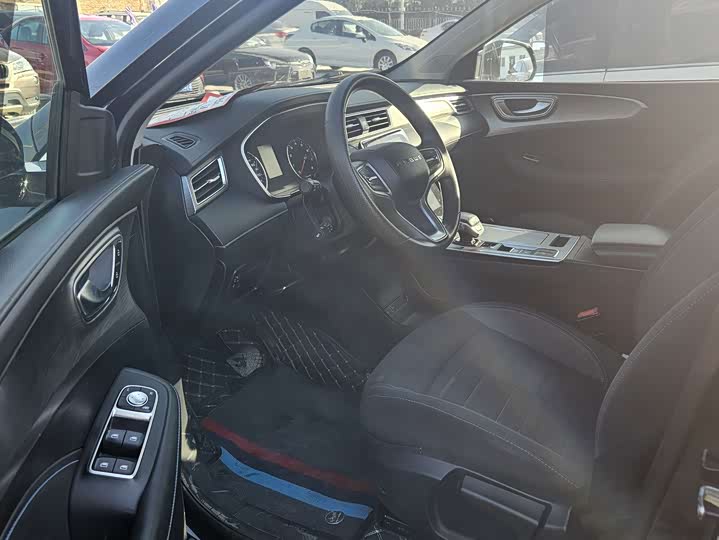 Фото 4 - Roewe RX5