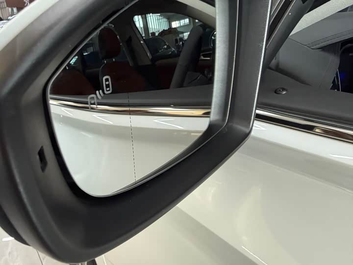 Фото 20 - Volkswagen Sagitar L