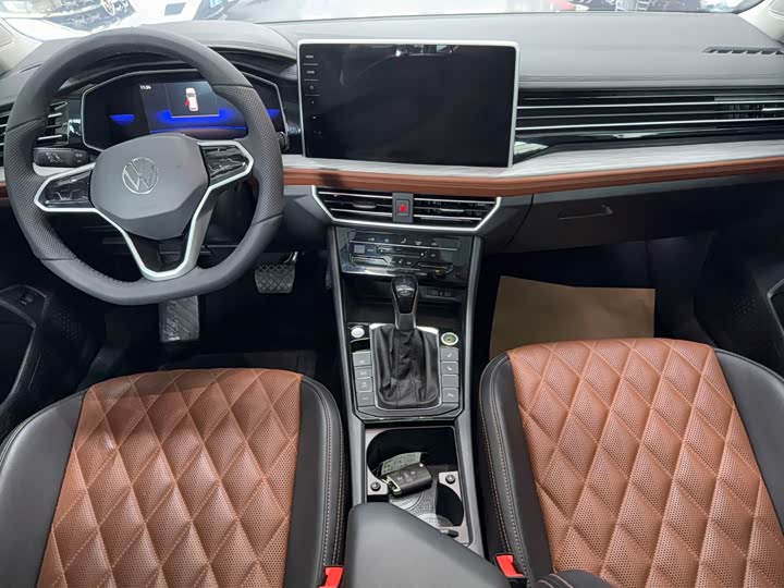 Фото 5 - Volkswagen Sagitar L