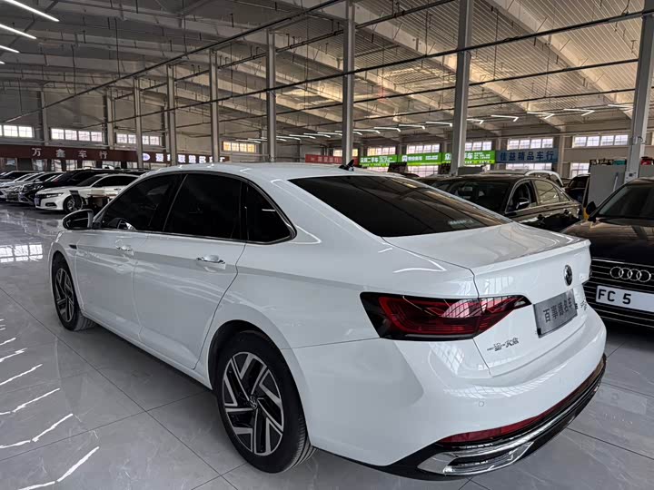 Фото 7 - Volkswagen Sagitar L