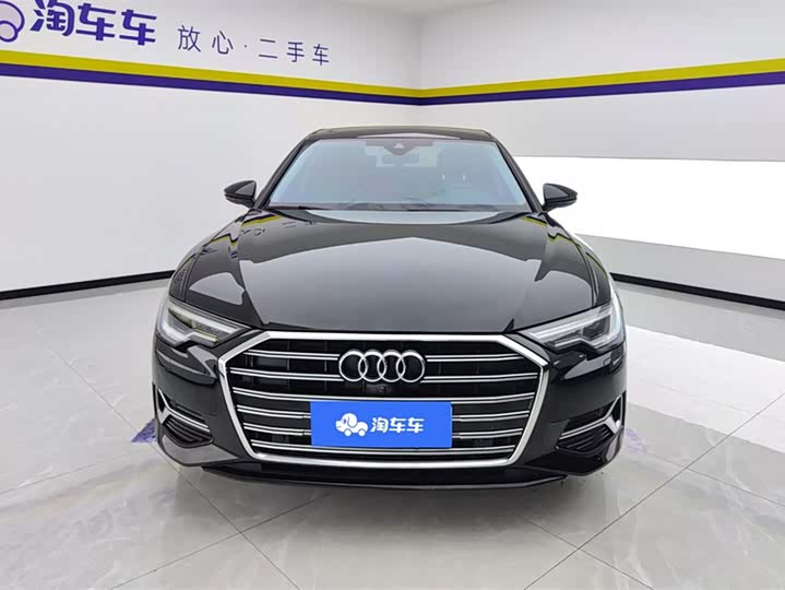 Фото 2 - Audi A6L