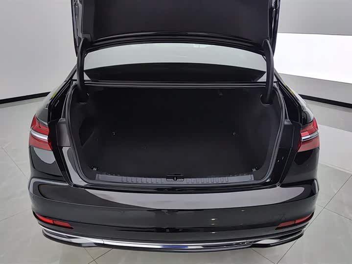 Фото 4 - Audi A6L