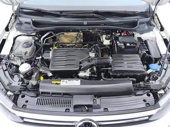 Фото 10 - Volkswagen Polo