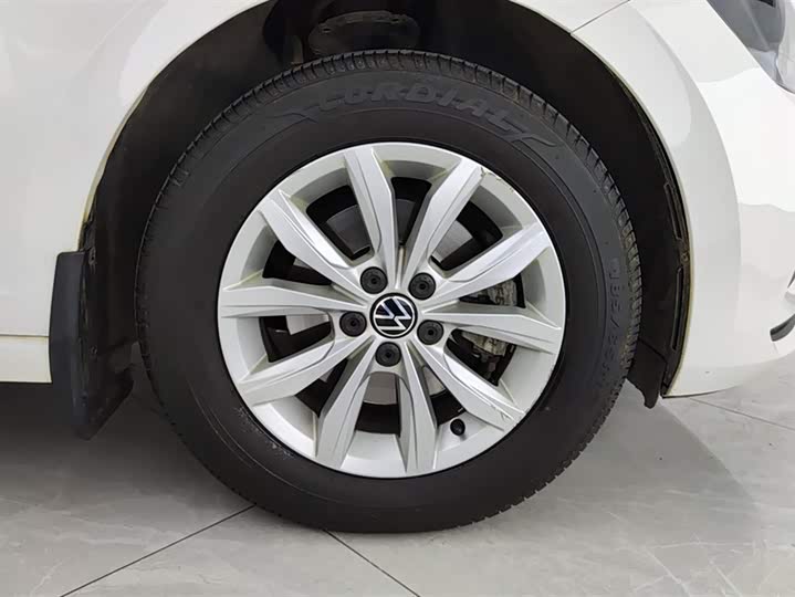 Фото 6 - Volkswagen Polo