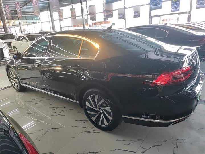 Фото 5 - Volkswagen Magotan GTE Hybrid