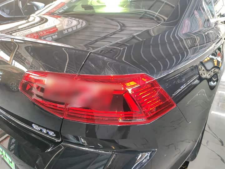 Фото 8 - Volkswagen Magotan GTE Hybrid