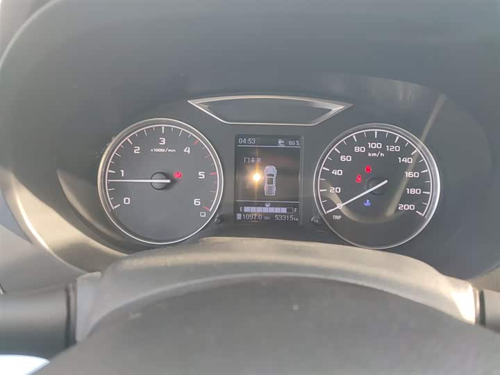 Фото 12 - Dongfeng Rich 6