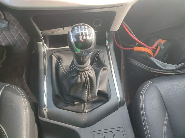 Фото 14 - Dongfeng Rich 6