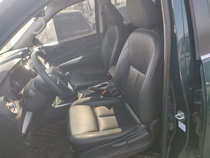 Фото 15 - Dongfeng Rich 6